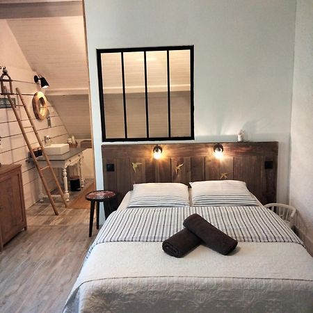 Chambre Telma 2 Pers Avec Piscine "Mon Lit Au Pre" Couples Ou Femmes Seulement Pontours Extérieur photo
